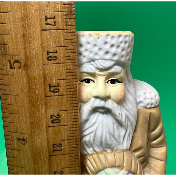 Around the World Heilig Meyers Porcelain Russian Santa 1903 Figurine Christmas - Picture 7 of 8